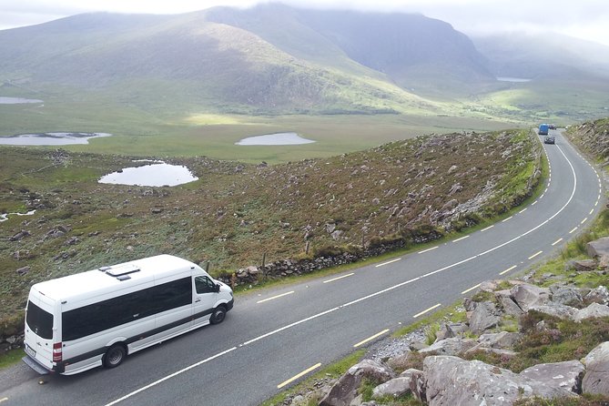 10 Day Wild Irish Experience Small Group Tour From Dublin - Cliffs of Moher, Shannon Ferry, and the Sheep Dog Demo to Dingle
