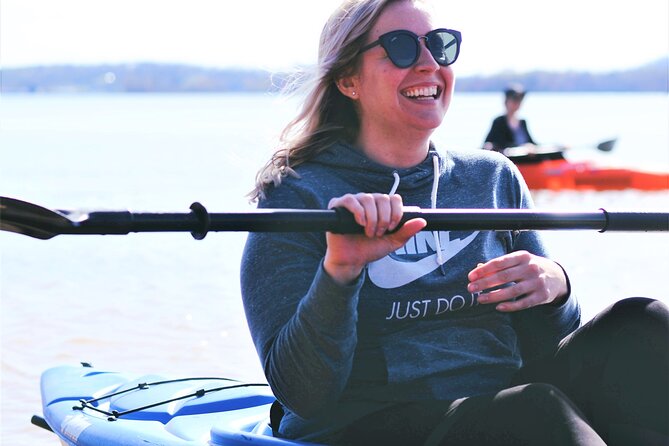 2.5 Hour Guided Sea Kayaking in Roundstone Bay - Who should book this 2.5 hour guided sea kayaking trip