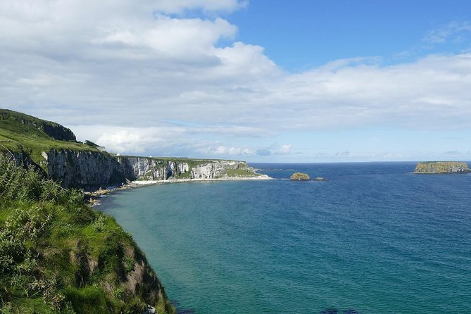 2-Day Northern Ireland Rail Tour: Belfast, Antrim Coast, and Giant's Causeway - Who this tour suits, and what to bring for real comfort