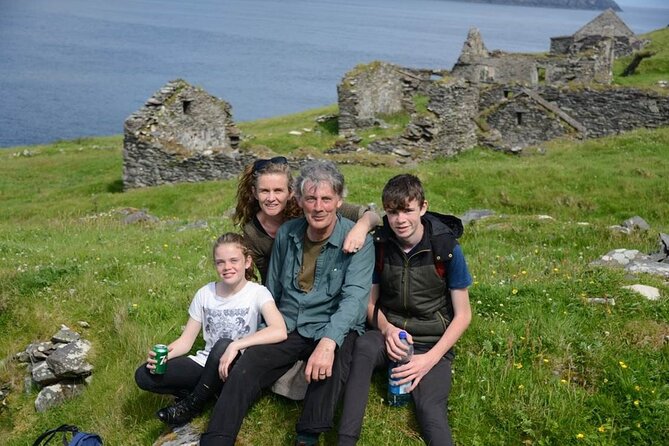 4 Hours Dingle Peninsula Private Tour - Gallarus Oratory: A 7th-century church that still looks solid