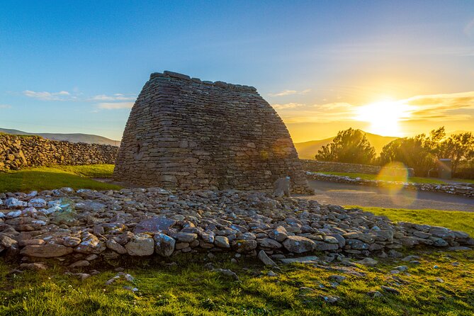 4 Hours Dingle Peninsula Private Tour - Fahan BeeHive Huts: Iron Age structures and carved stone clues
