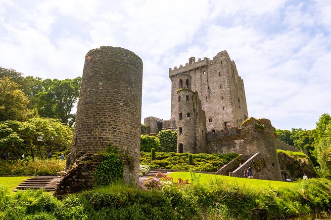 5 Day Ireland's South−East Including Admission from Dublin - A tight 5-day route that starts in Dublin and pushes deep south-east