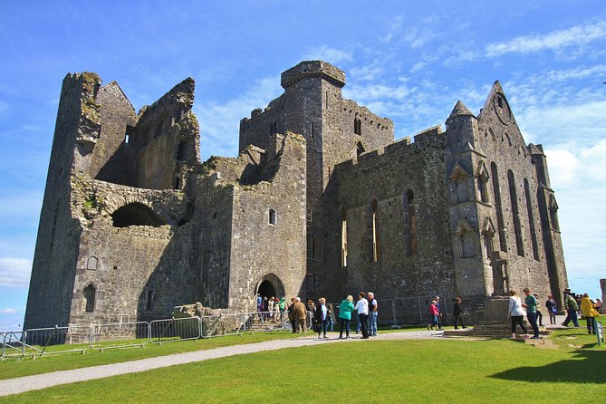 6-Day Magical Southern Explorer Small Group Tour - Dingle shopping and the Slea Head Drive on Day 4