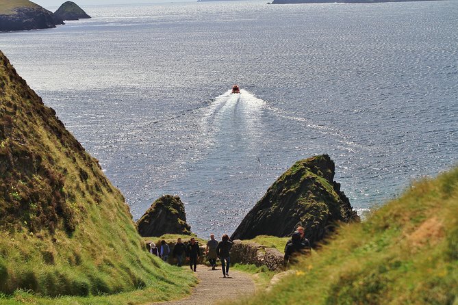 7-Day Ireland to Island Small Group Tour from Dublin - Day 3: Skellig Michael’s UNESCO spectacle, then Killarney for music and food
