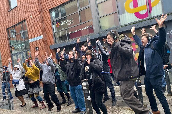 A Silent Disco Walking Tour - Passing Dublin Castle without the usual sightseeing script