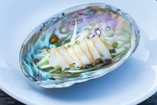 Abalone farm tour and tasting with coastal seaweed walk. Guided. 2 hours - Key things you will enjoy most