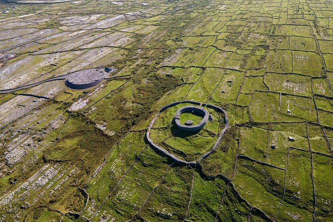 Aran Islands Scenic Flight and Galway Rail Tour from Dublin - Kilronan lunch and the Aran sweater market, quick but useful time