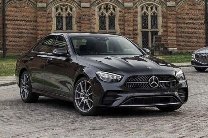 Arrival Private Transfer by Business Car from Dublin airport DUB to Dublin - Your First Hour in Dublin: Use the Chauffeur’s Local Help