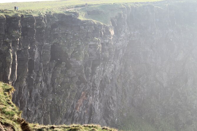 Award Winning 2-Day Cliffs of Moher Luxury Private Car Tour. - Bunratty Castle and Folk Park: 600 years ago, fast and memorable