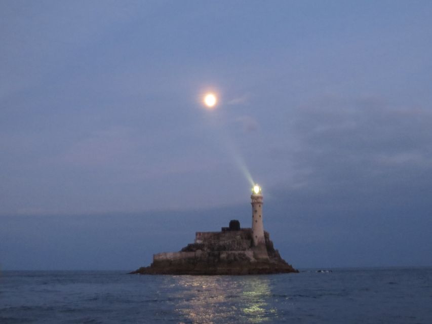 Baltimore Harbor: Sunset Cruise to Fastnet Rock Lighthouse - Sherkin Island, then south toward Gascanane Sound