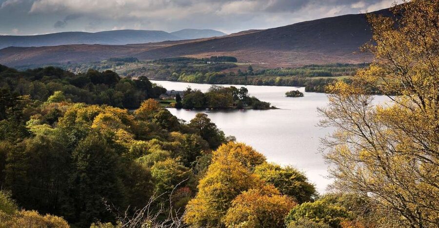 Best of Ireland 6-Day Backpackers Economy Tour - Meeting Point, Start Time, and What Your First Day Feels Like