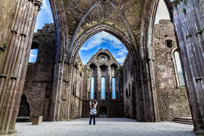 Blarney, Rock of Cashel & Cahir Castles Day Tour From Dublin - Blarney Castle and Gardens: the wait, the steep steps, and why it’s worth it