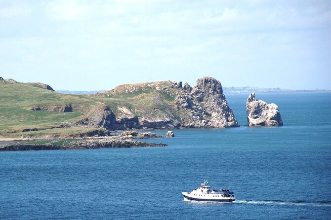 Boat Trip from Dublin City to Dun Laoghaire - On-board comfort: restroom and WiFi, plus a snack bar for purchase