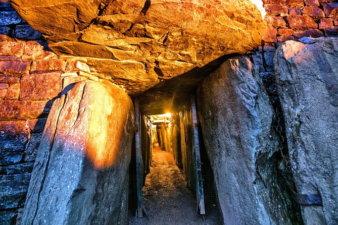Boyne Valley, Meath - Private Shore Excursion - Newgrange: the Winter Solstice alignment and a guided passage walk