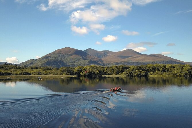 Bus, Boat & Jaunting Cart Tour (Jaunting Cart Paid Separately) - Guides, group vibe, and what makes it feel Irish