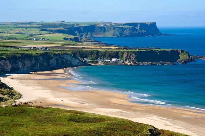 Chauffeur Giants Causeway & Belfast Private Day Tour From Dublin - The Service Details That Matter on a 12-Hour Day