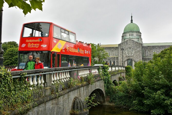 City Sightseeing Galway Hop-On Hop-Off Bus Tour - Stop 10 to Stop 12: Lenaboy Gardens, O’Connors Bar, Lios Ealtan, and NUIG Main Gate
