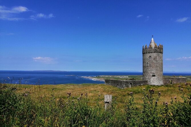 Cliffs of Moher & Bunratty Castle Day Tour - Bunratty Medieval Castle and the Irish pub lunch you will actually remember