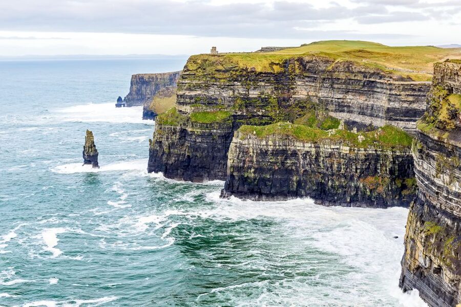 Cliffs of Moher Full-Day Tour from Dublin - Kinvara and Dunguaire Castle: quick stops with real photo value