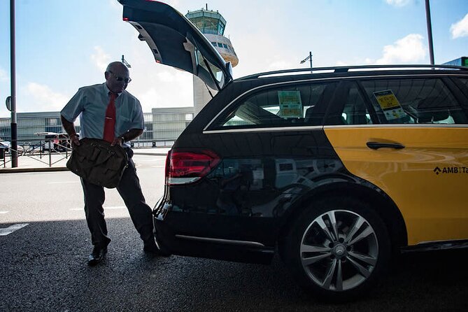Cork Private Transfer from Cork Airport to City centre - Flight tracking and the 60-minute driver wait rule
