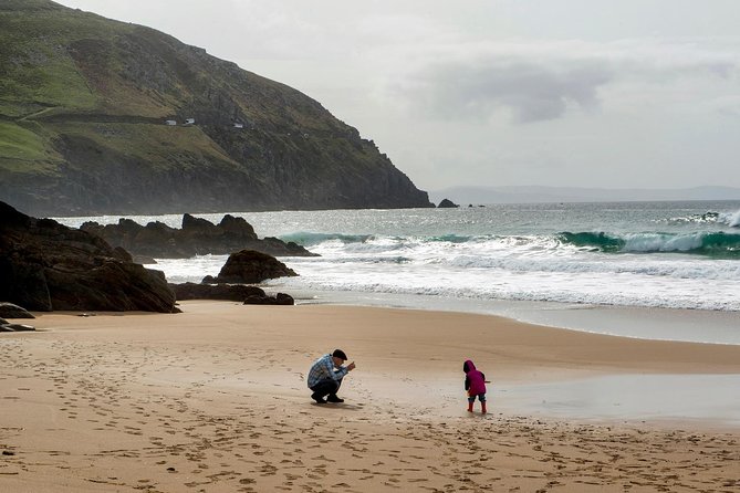 Dingle Peninsula Day Tour from Limerick: The Wild Atlantic Way - Slea Head Drive: Corca Dhuibhne viewpoints, beehive huts, and the Sleeping Giant
