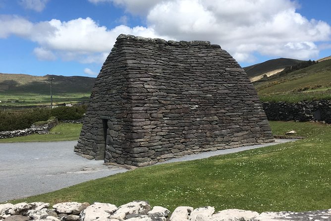 Dingle Peninsula & Slea Head Private Day Tour - Slea Head Drive Loop: 38 km of Big Views in About Two Hours