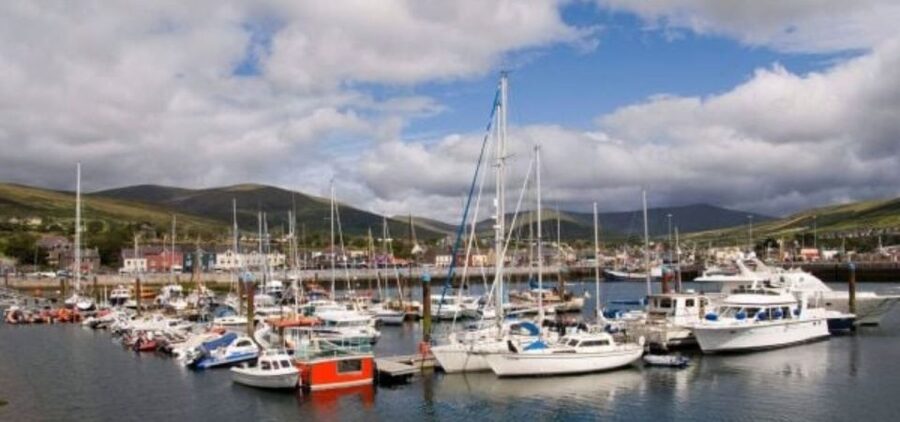 Dingle: Self-Guided eBike Tour - Coumeenoole Beach: the pause that makes the ride feel like a day out
