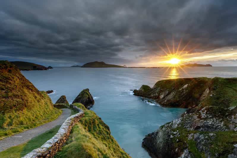 Dingle: Slea Head Sunset & Magic Hours Photo Tour - Why Slea Head sunset works best from a minibus