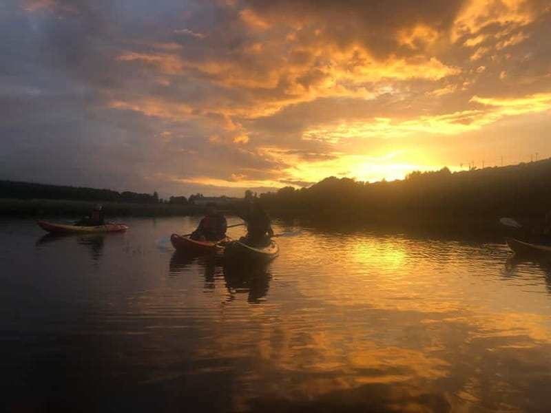 Donegal: Sunset Kayak Trip on Dunlewey Lake - Safety briefing that doesn’t kill the fun