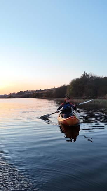 Donegal: Sunset Kayak Trip on Dunlewey Lake - Kayak type and weight limits: small details that matter