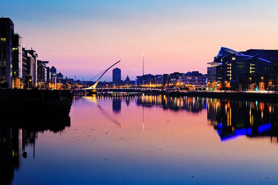 Dublin: Big Bus Panoramic Night Tour with Live Guide - What the one-hour open-top ride really feels like