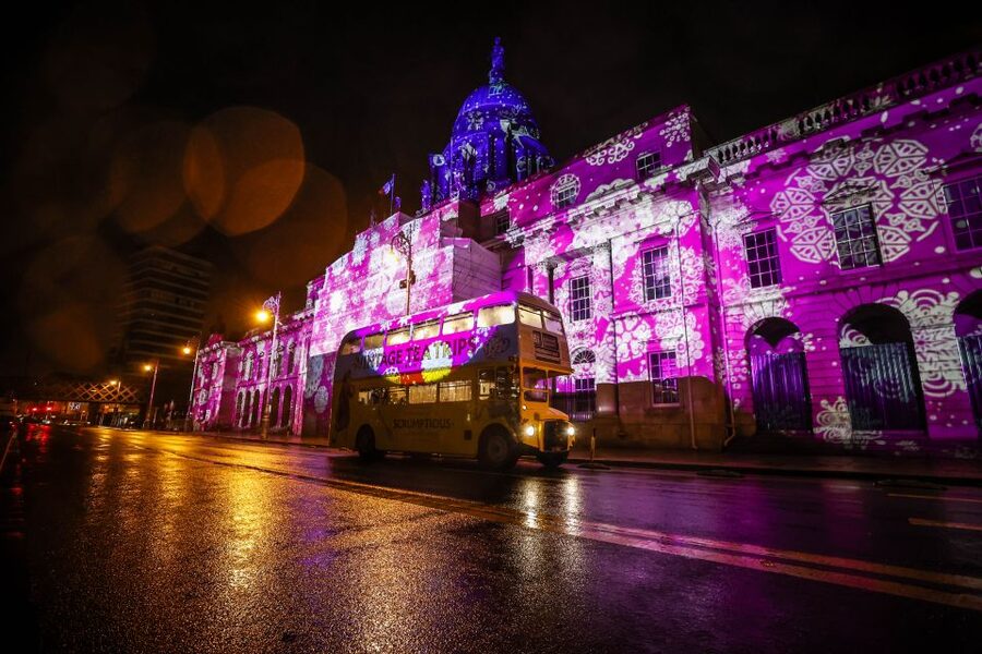 Dublin: Christmas Lights Festive Bus Tour with Afternoon Tea - Live guide stories, plus the illuminated landmarks you will see