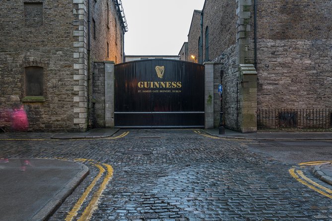 Dublin City Private Award Winning Luxury Car Tour - Stop 1: Guinness Storehouse at St James’s Gate and the Gravity Bar views