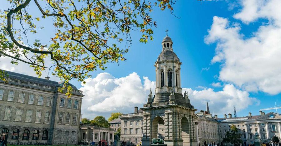 Dublin City Walking Tour, Vikings, St. Partick, Highlights - Meeting Molly Malone: where your Dublin story starts