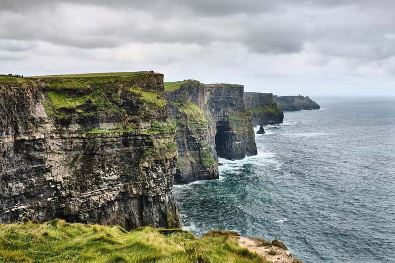 Dublin: Cliffs of Moher, Bunratty Castle and Ennis Day Trip - Bunratty Castle: the medieval stop that sets the tone