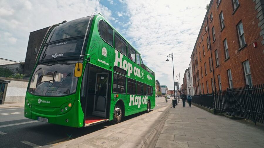 Dublin: Cruise Excursion Hop-On Hop-Off Tour & Rail Ticket - OConnell Street Start: Writers, the GPO, and the National Library Area