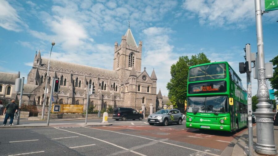 Dublin: Cruise Excursion Hop-On Hop-Off Tour & Rail Ticket - Westland Row to Trinity College Green: Oscar Wilde, Science Gallery, Book of Kells
