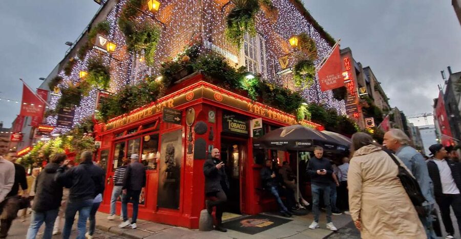 Dublin: Dublin City Highlights Private Guided Walking Tour - Key highlights in a private Dublin walk