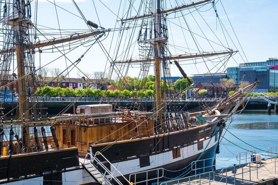 Dublin: EPIC Museum and Jeanie Johnston Entry Ticket - Accessibility and Physical Reality: Plan Around the Gangplank