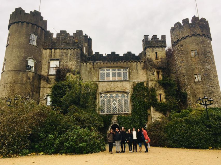 Dublin: Full-Day Howth and Malahide Castle Tour - Howth fishermen’s village: lunch time plus harbor drama (seals)