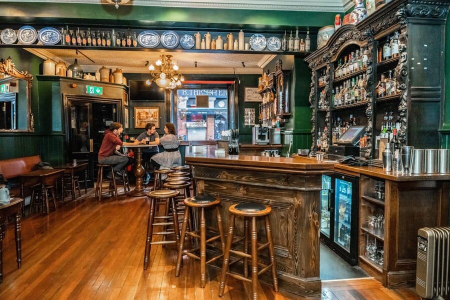 Dublin: Guided Sights and Pints Tour - Dublin Castle: governance and the city’s pivot points