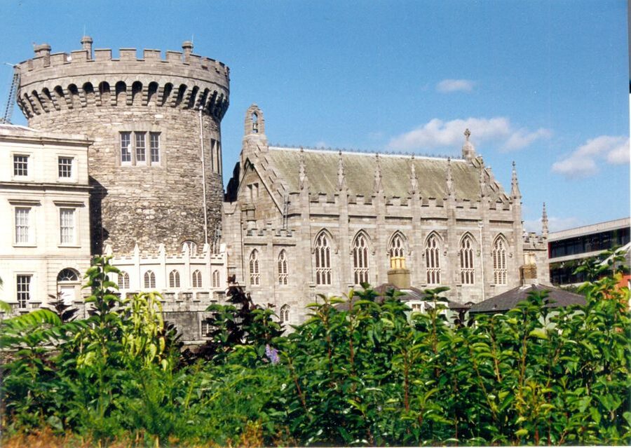 Dublin: Highlights and Hidden Corners Walking Tour - Temple Bar’s Meeting House Square, without needing to be in the loudest zone