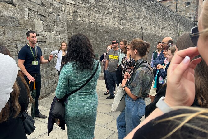 Dublin Highlights and Hidden Gems Guided Walking Tour - The River Liffey bridge sequence: Ha’penny to O’Connell