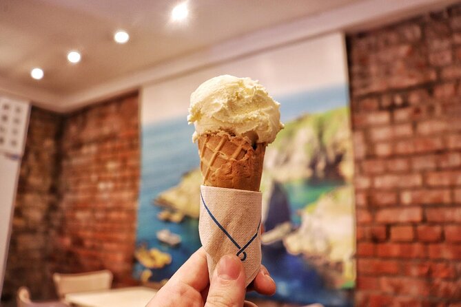 Dublin Historical Centre Food Tour with 8 Food Tastings & Drinks - The Irish Cheese Stop: A Proper Selection