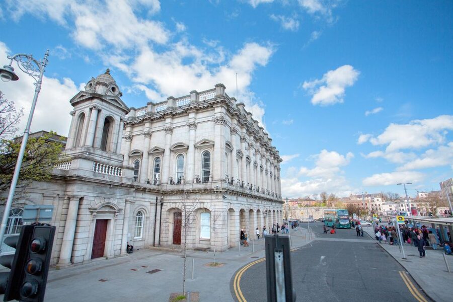 Dublin: Hop-on Hop-off Bus Tour - O’Connell Street to the Writers Museum: a Dublin starter loop