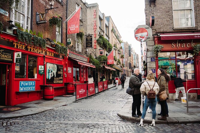 Dublin in a Day: Dublin Castle, Book of Kells, Guinness & Whiskey - Molly Malone to the Liffey: getting your bearings fast