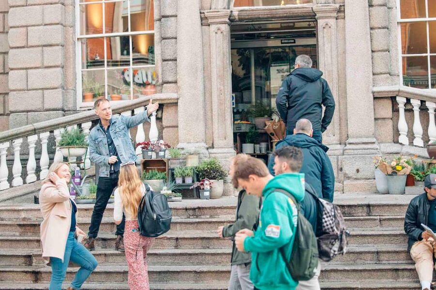 Dublin: Irish Food Trail Walking Tour with 3 Courses - Key things that make this tour worth your time