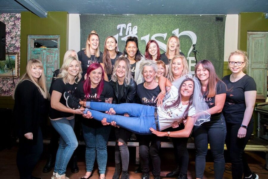 Dublin: Irish Music and Dance Show with Dance Lesson - Where to Meet Upstairs at The Merchants Arch Bar