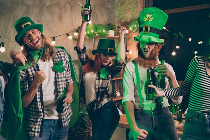 Dublin Irish Musical Pub Tour - Private tour benefits in the Temple Bar crush