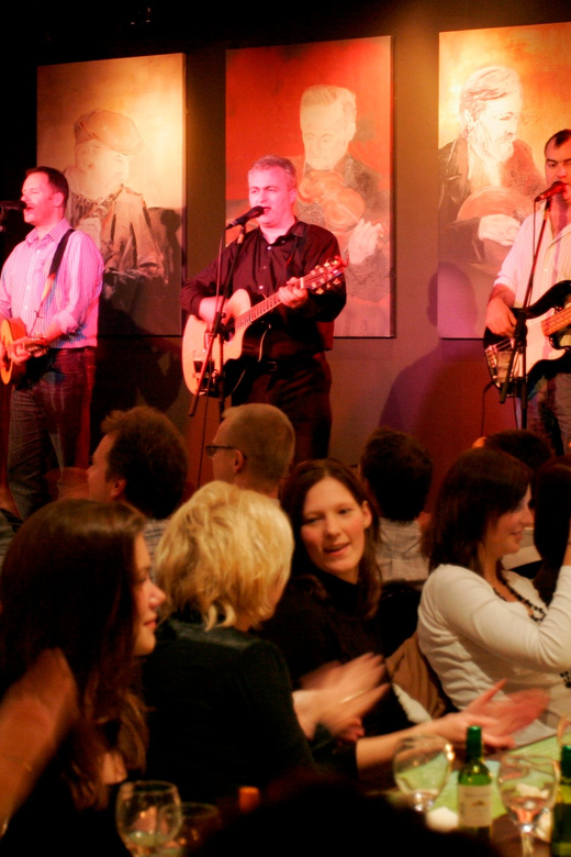 Dublin: Irish Night Show at the Merry Ploughboy Pub - Merry Ploughboy Pub: what you are really buying with this ticket